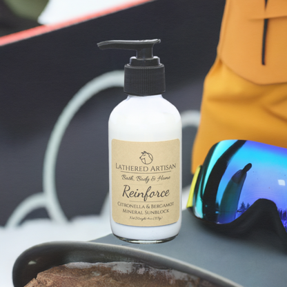 Crème solaire à l'ancienne avec effet anti-insectes